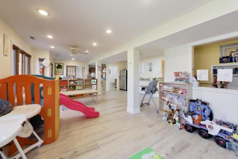 26811 North Oakdale Lane Mundelein IL 60060