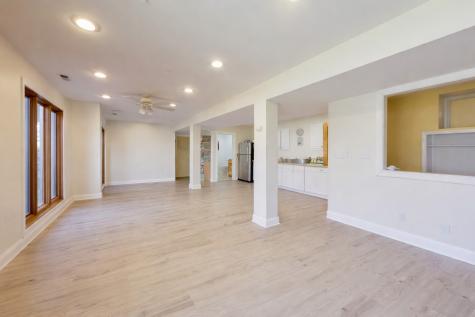 26811 North Oakdale Lane Mundelein IL 60060