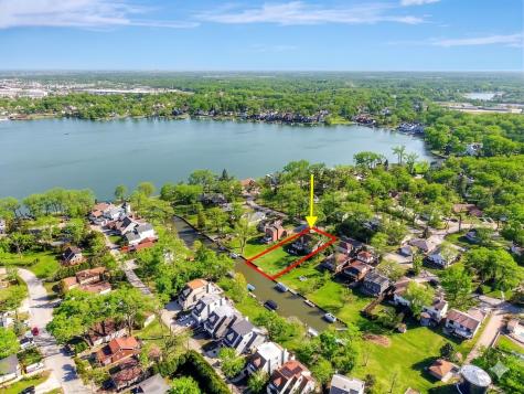 26811 North Oakdale Lane Mundelein IL 60060