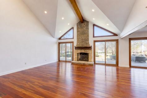26811 North Oakdale Lane Mundelein IL 60060