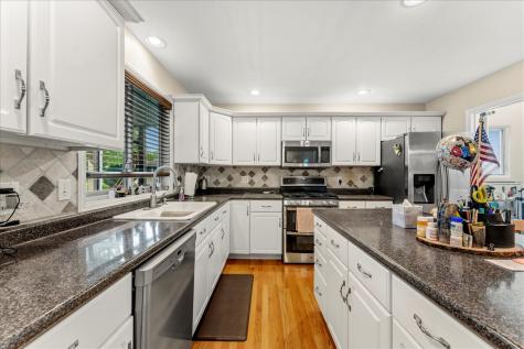 13 Corrine Court Monticello IL 61856