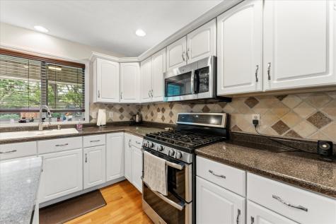 13 Corrine Court Monticello IL 61856
