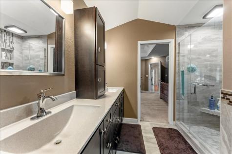 13 Corrine Court Monticello IL 61856
