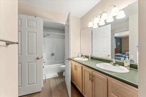 13 Corrine Court Monticello IL 61856