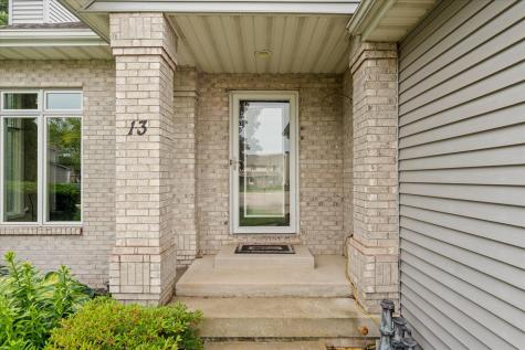 13 Corrine Court Monticello IL 61856