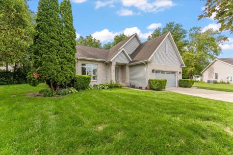13 Corrine Court Monticello IL 61856