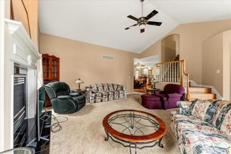 13 Corrine Court Monticello IL 61856