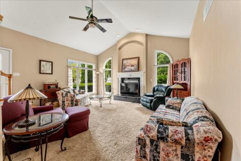 13 Corrine Court Monticello IL 61856