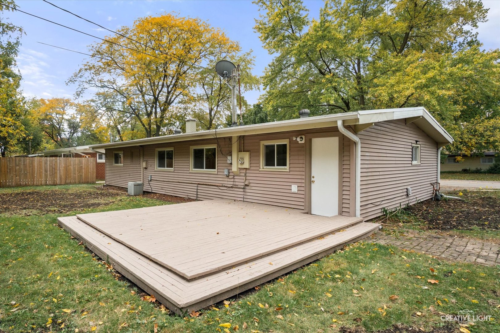 781 North Elmwood Drive Aurora IL 60506