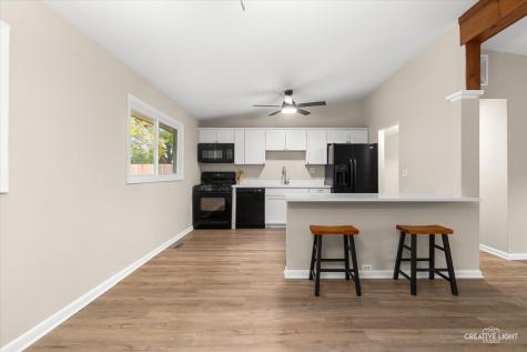 781 North Elmwood Drive Aurora IL 60506