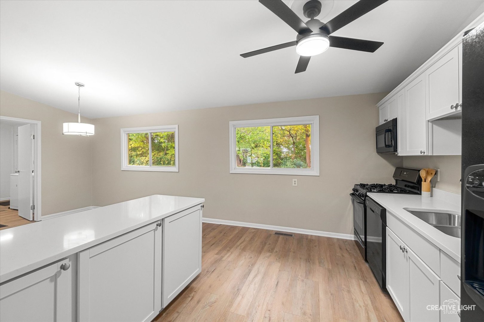 781 North Elmwood Drive Aurora IL 60506