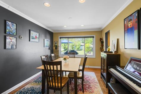 132 North Phelps Avenue Arlington Heights IL 60004