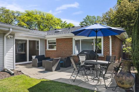 132 North Phelps Avenue Arlington Heights IL 60004