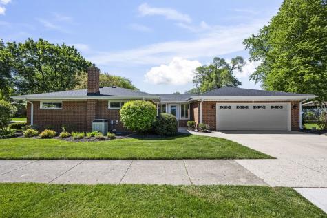 132 North Phelps Avenue Arlington Heights IL 60004