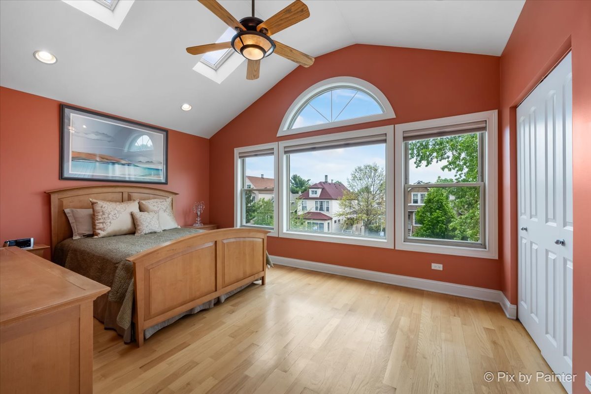 4906 North Kruger Avenue Chicago IL 60630