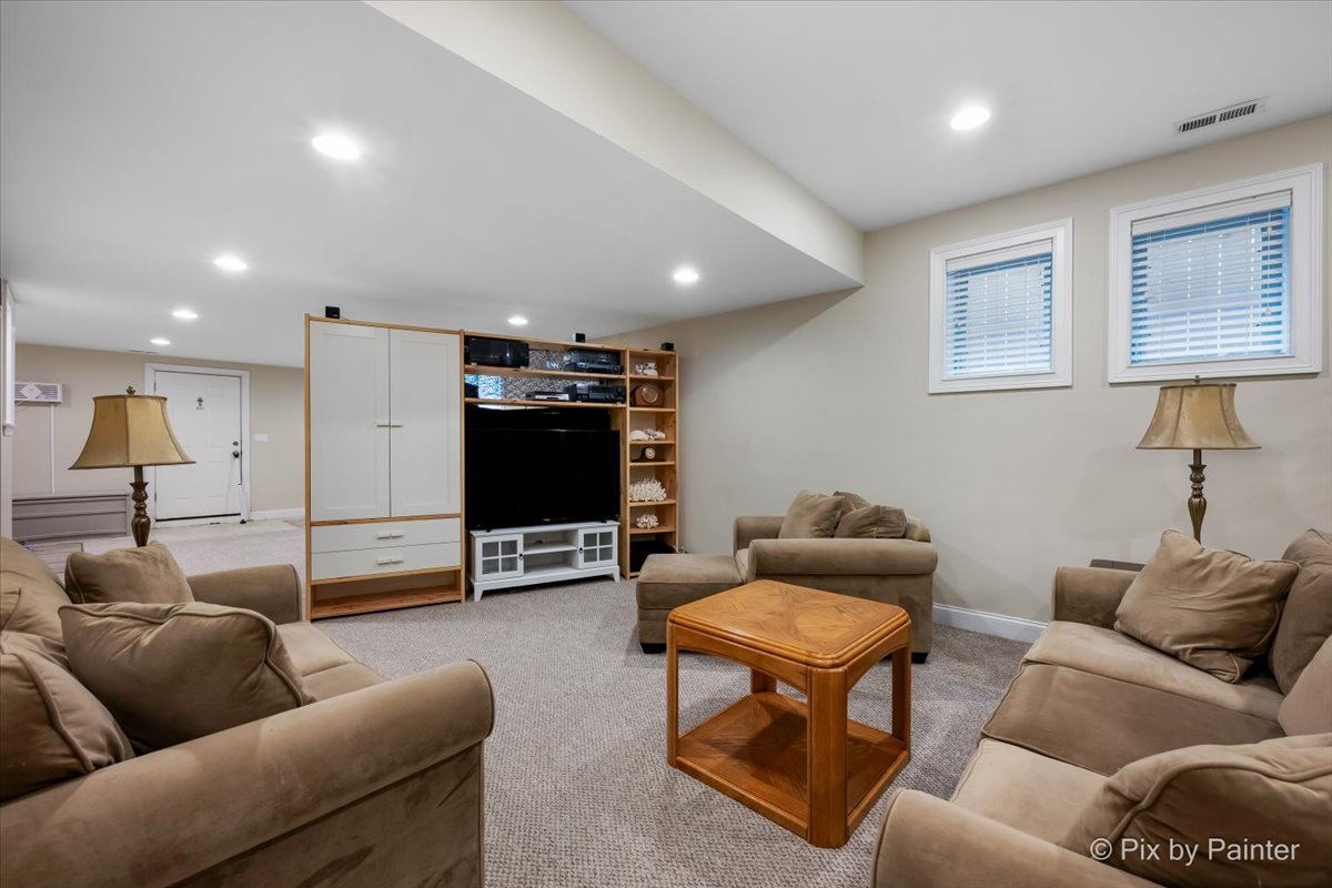 4906 North Kruger Avenue Chicago IL 60630