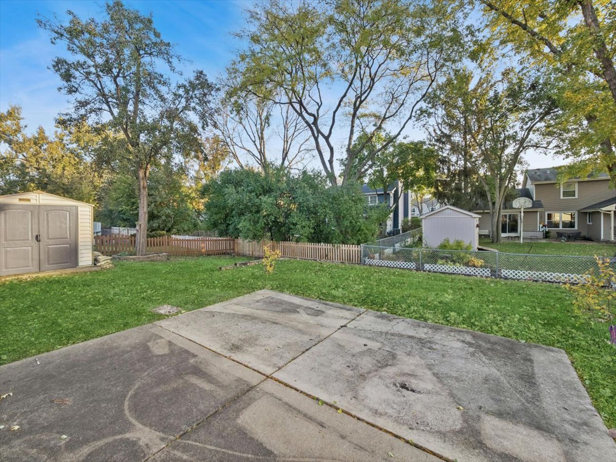 122 Encina Drive Naperville IL 60540