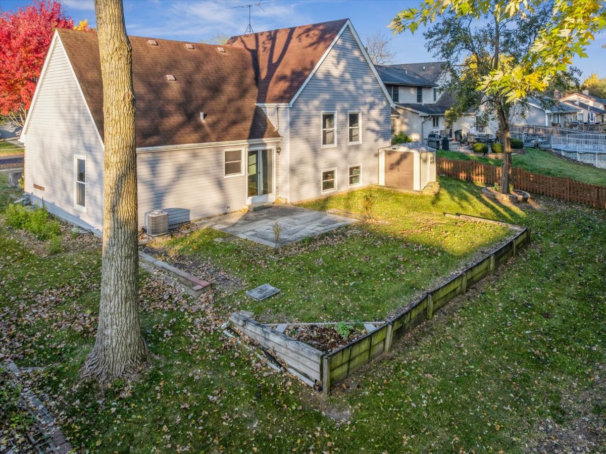 122 Encina Drive Naperville IL 60540