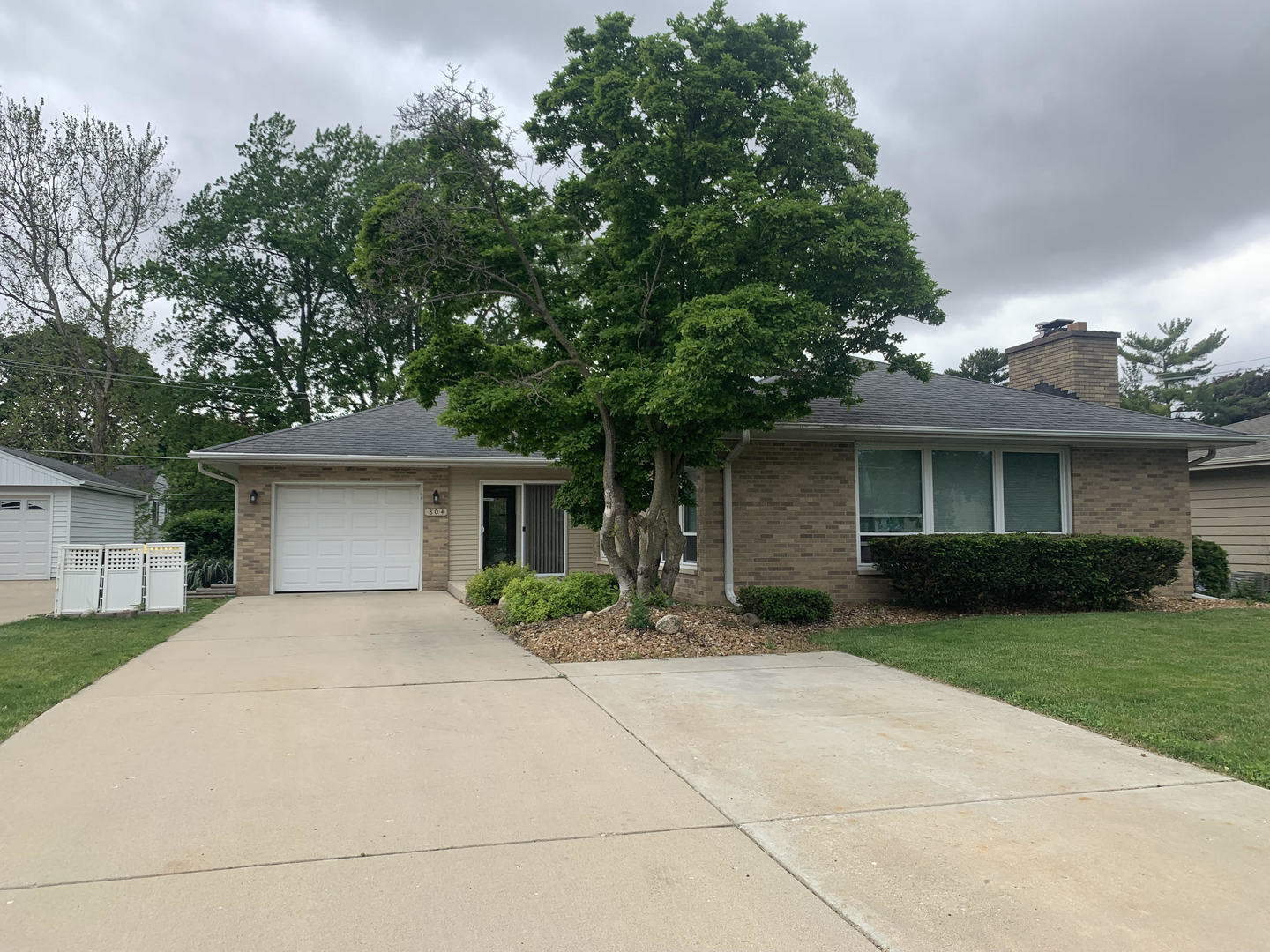 804 Grant Street Harvard IL 60033