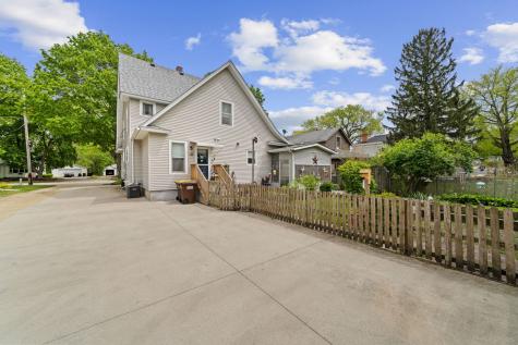 406 North 4th Street Oregon IL 61061