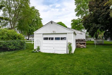 820 South Locust Street Pontiac IL 61764
