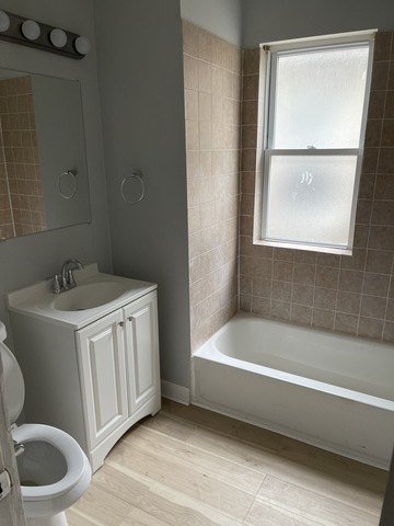 7535 South Vernon Avenue Chicago IL 60619