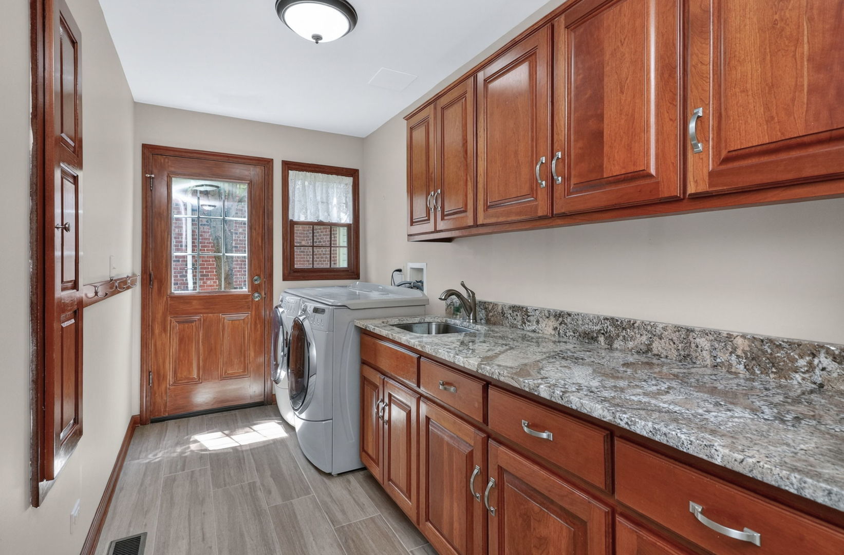 0N462 Arbor Court Winfield IL 60190