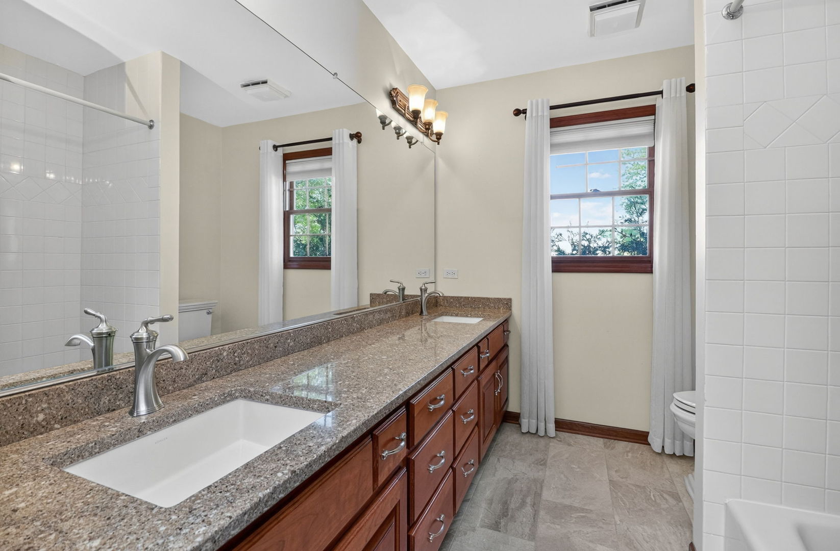 0N462 Arbor Court Winfield IL 60190