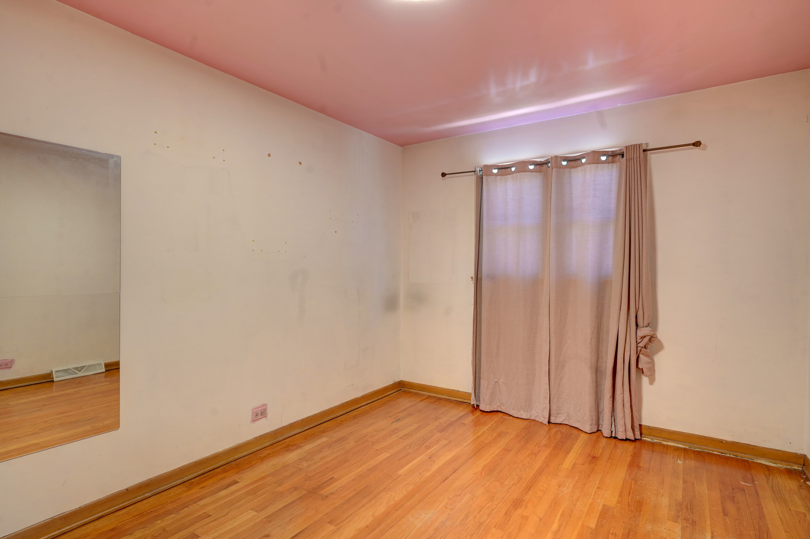 9143 South Cottage Grove Avenue Chicago IL 60619