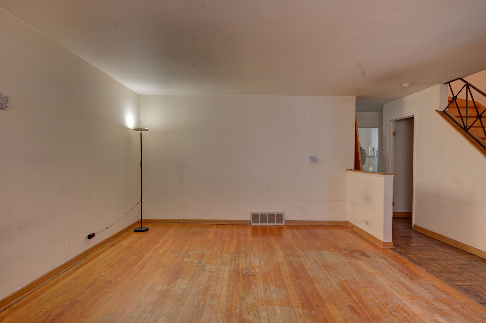 9143 South Cottage Grove Avenue Chicago IL 60619