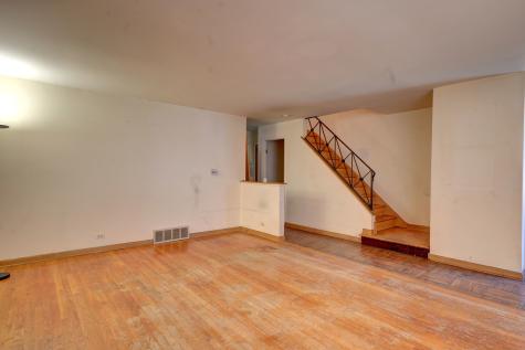9143 South Cottage Grove Avenue Chicago IL 60619