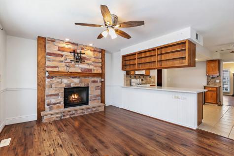 213 Villa Road Streamwood IL 60107