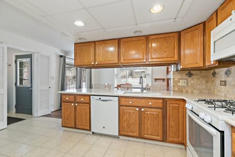 213 Villa Road Streamwood IL 60107