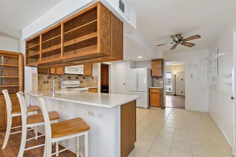 213 Villa Road Streamwood IL 60107