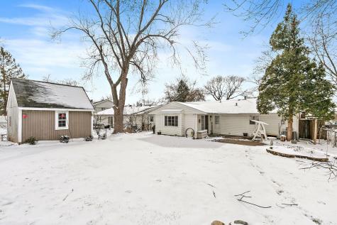 213 Villa Road Streamwood IL 60107