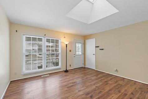 213 Villa Road Streamwood IL 60107