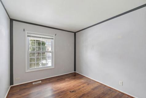 213 Villa Road Streamwood IL 60107