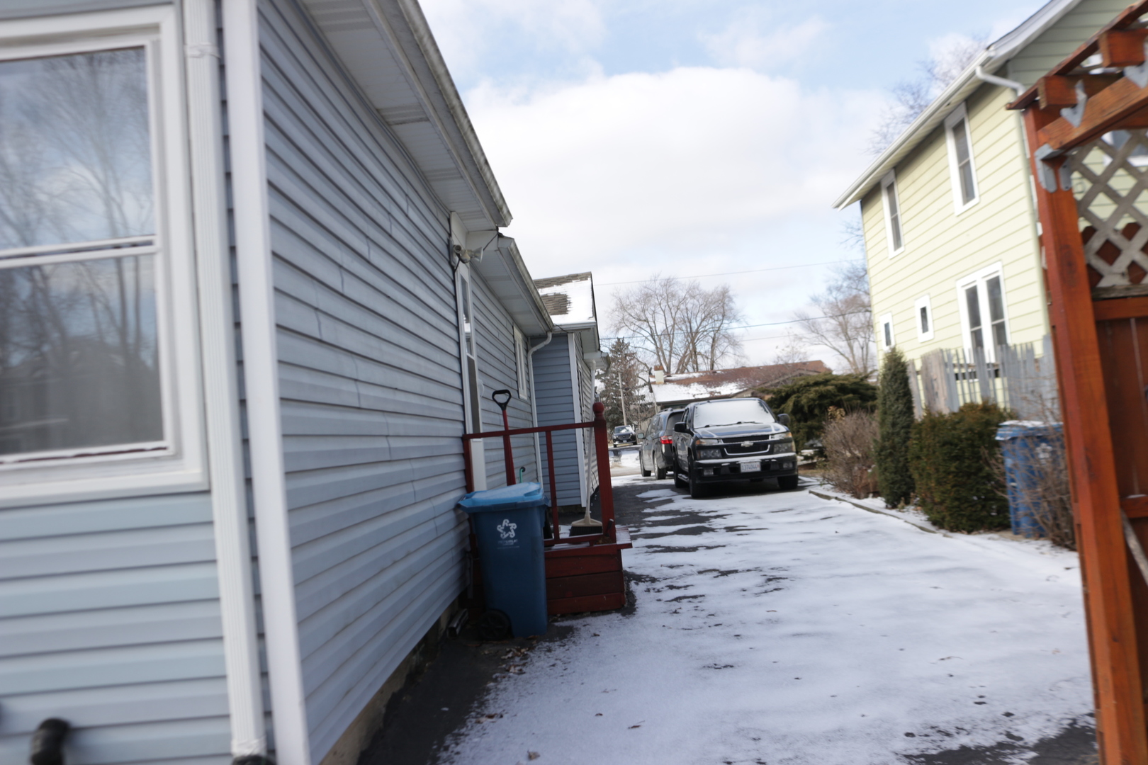 603 North May Street Aurora IL 60506