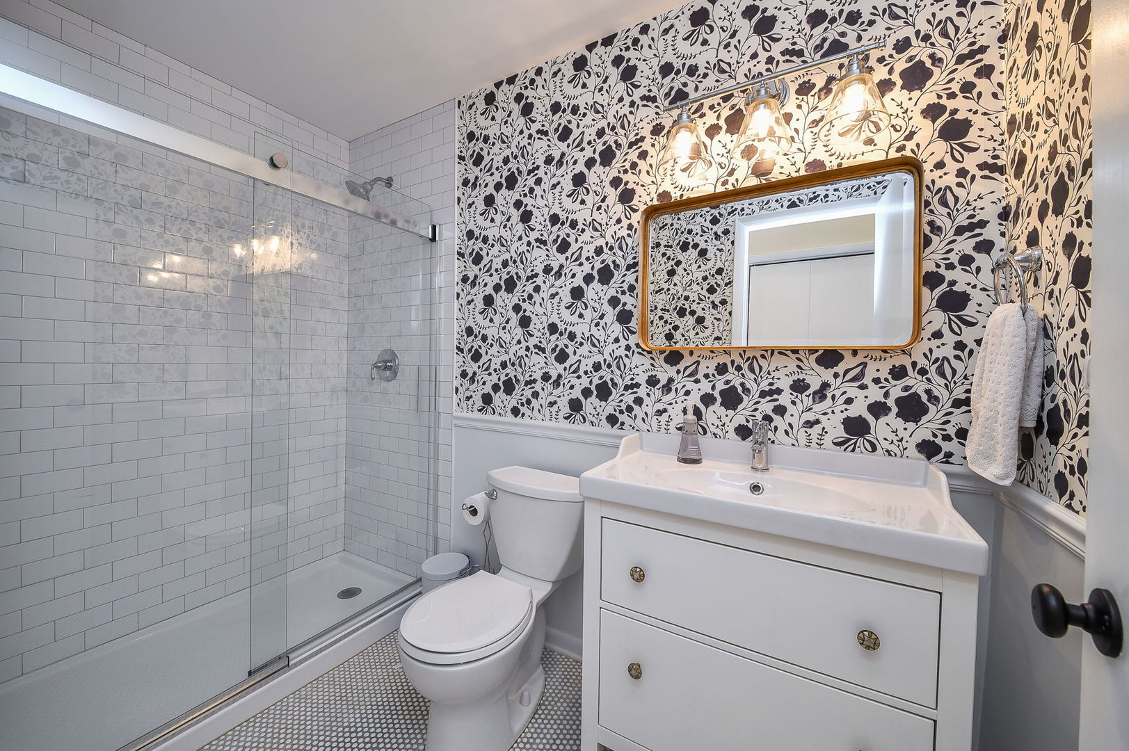 312 Spring Avenue Glen Ellyn IL 60137
