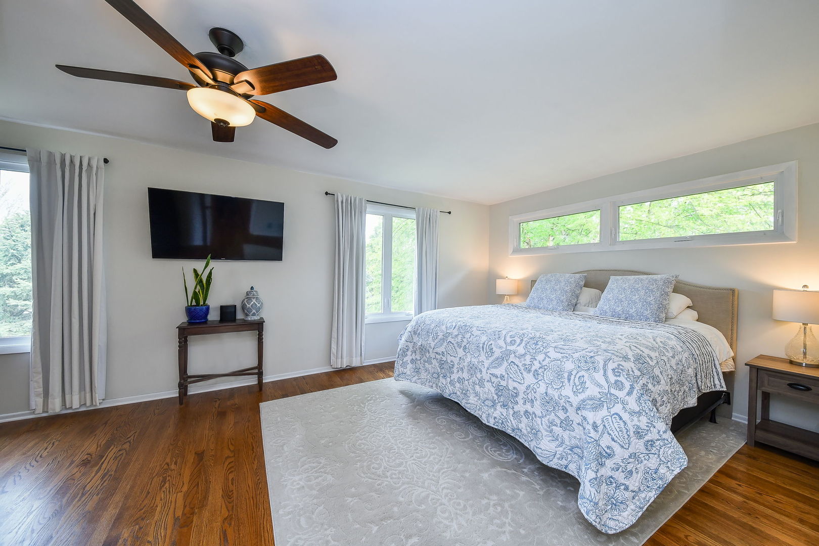 312 Spring Avenue Glen Ellyn IL 60137