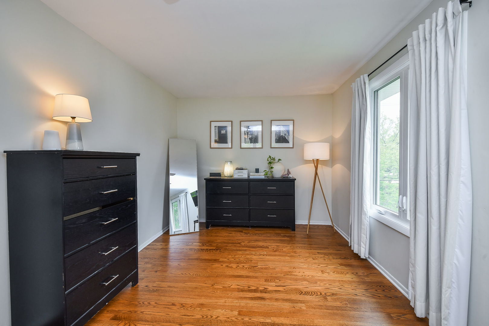 312 Spring Avenue Glen Ellyn IL 60137