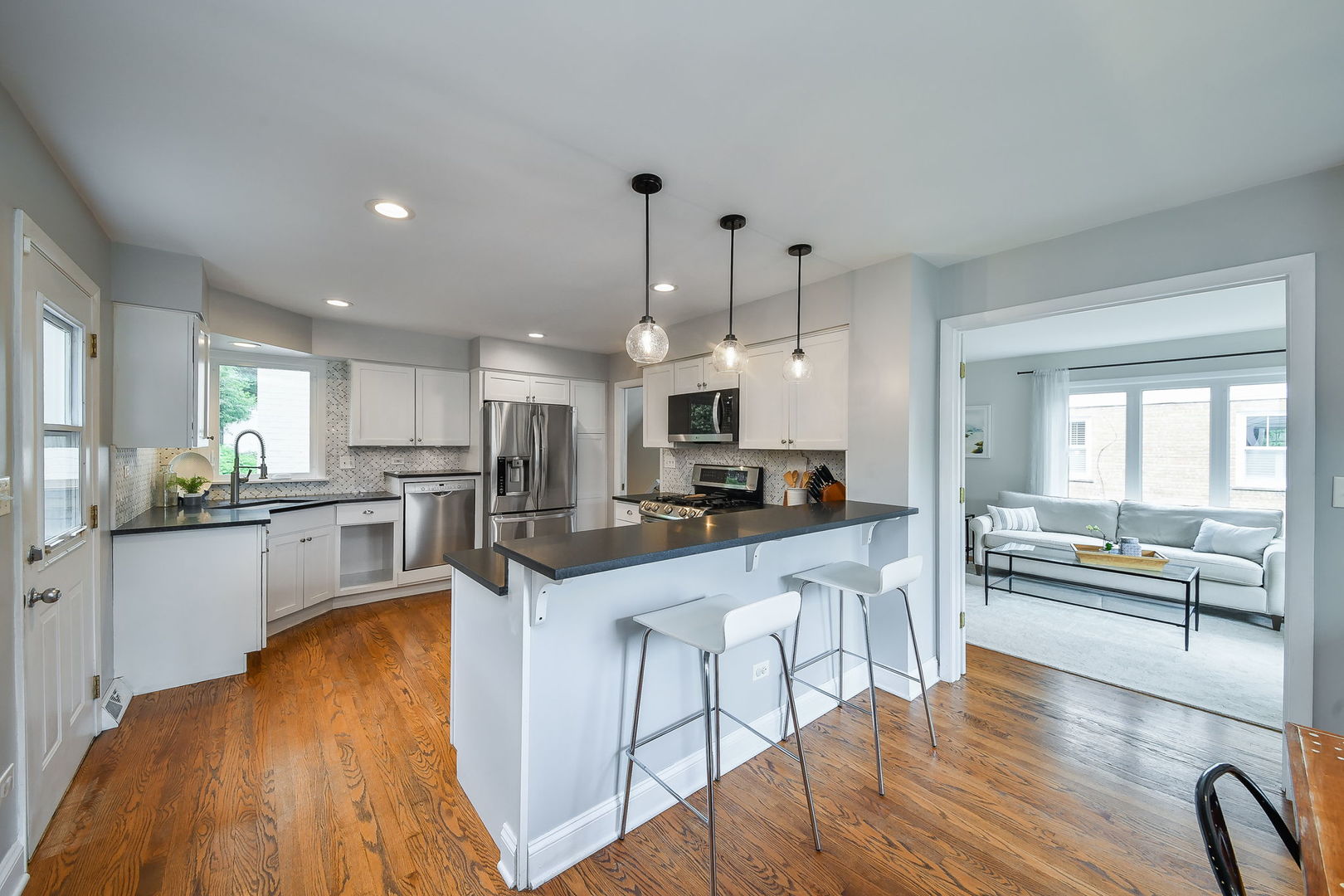 312 Spring Avenue Glen Ellyn IL 60137