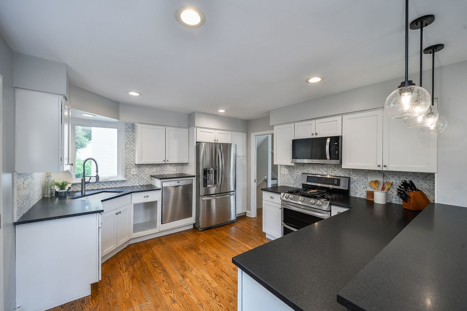 312 Spring Avenue Glen Ellyn IL 60137