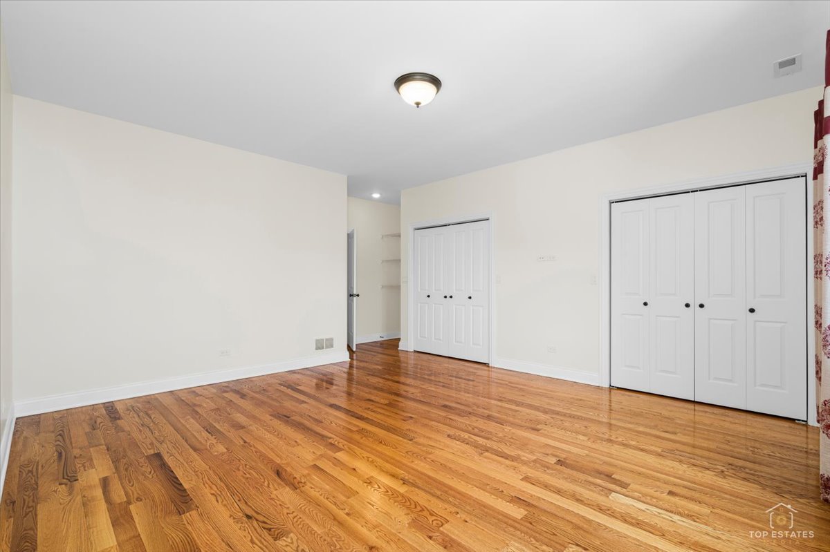 3326 South Lituanica Avenue Chicago IL 60608