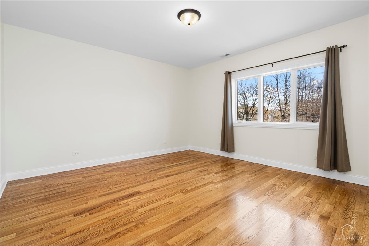 3326 South Lituanica Avenue Chicago IL 60608