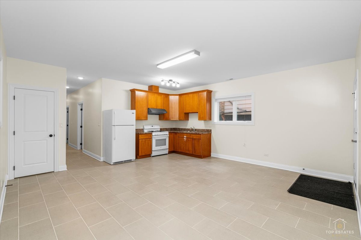 3326 South Lituanica Avenue Chicago IL 60608
