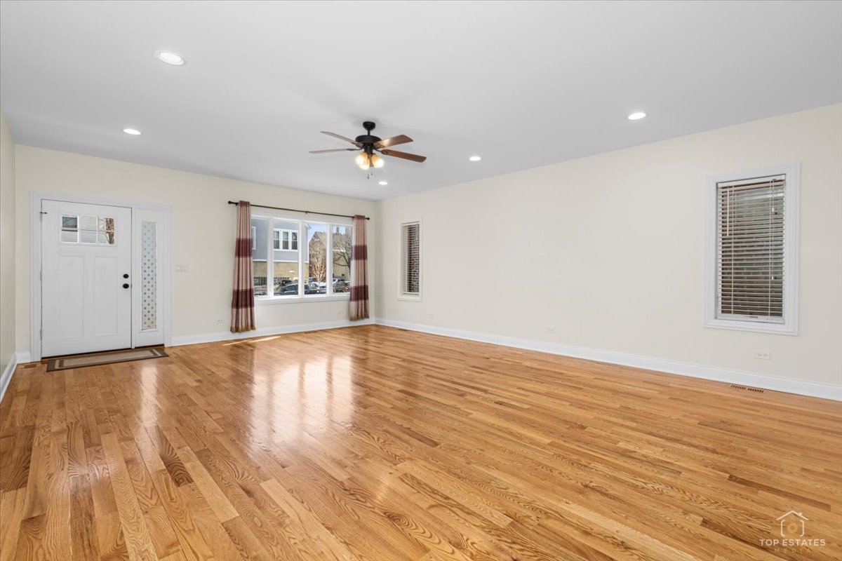 3326 South Lituanica Avenue Chicago IL 60608