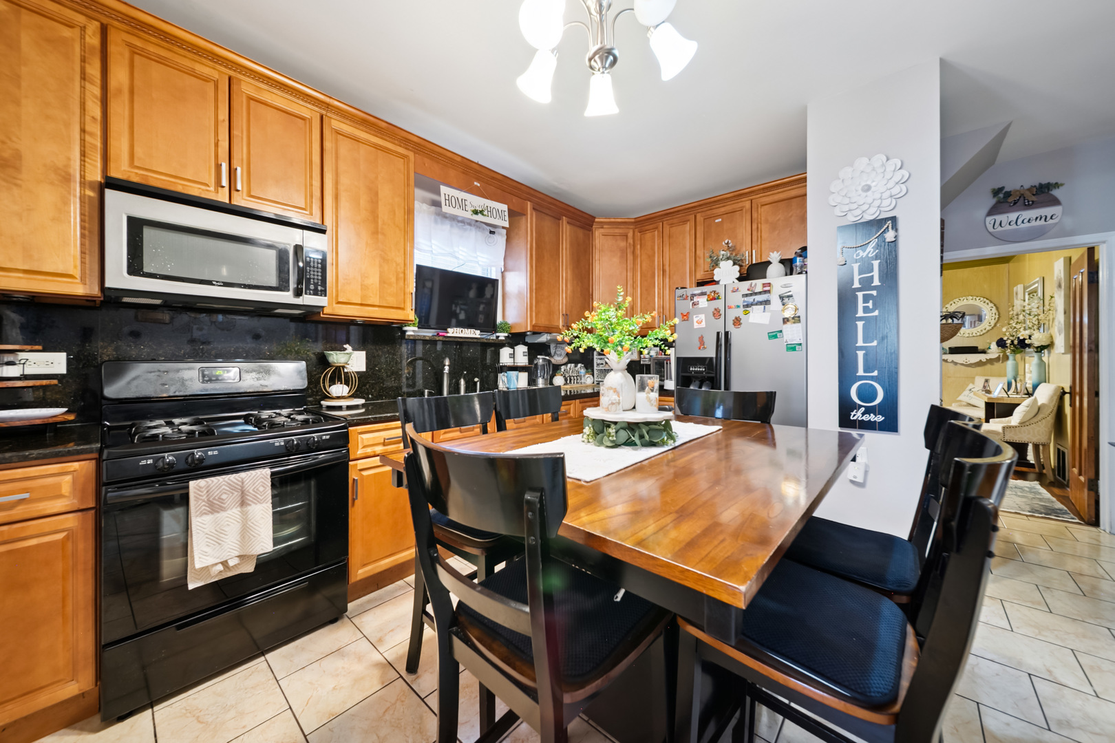 5021 West Nelson Street Chicago IL 60641