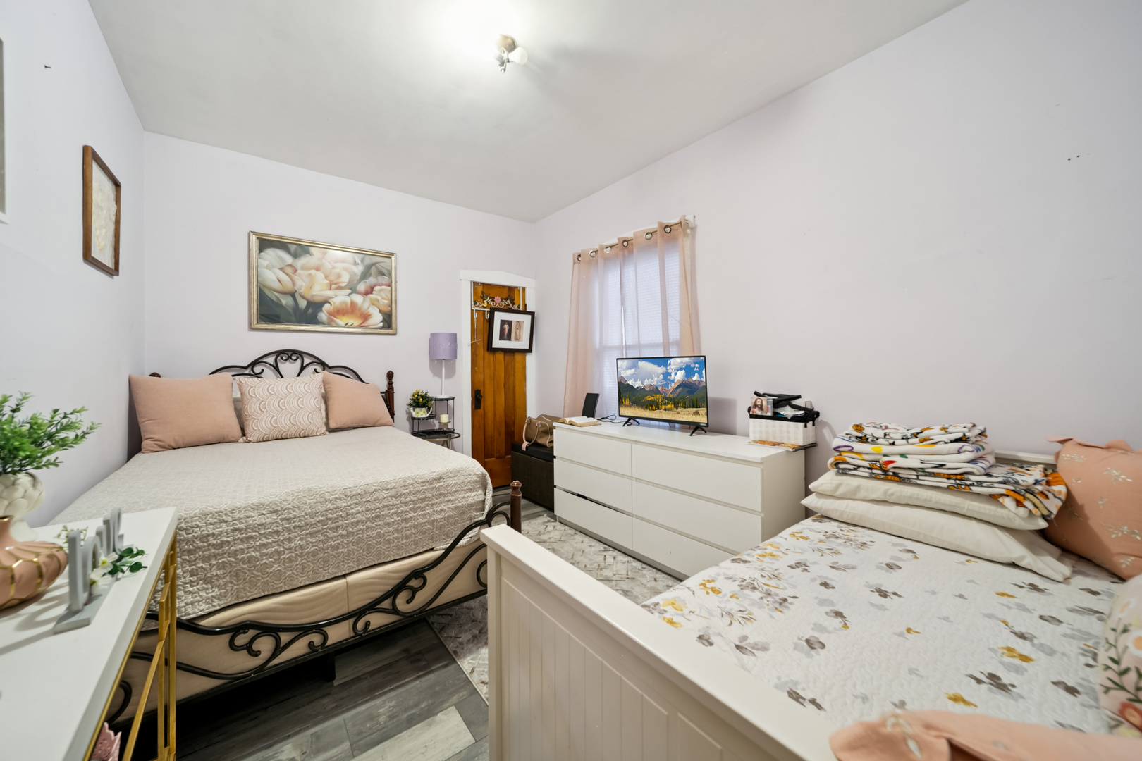 5021 West Nelson Street Chicago IL 60641