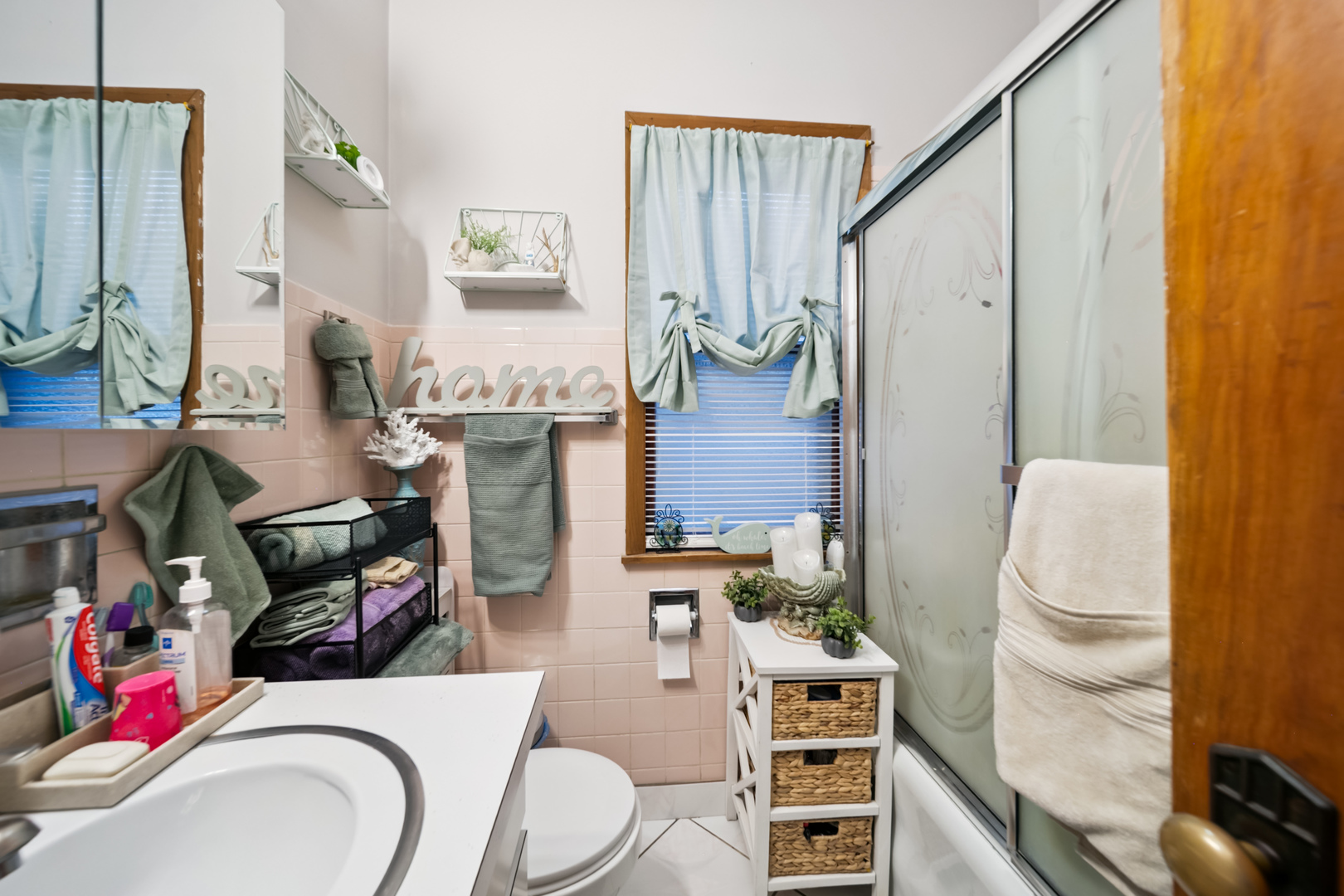 5021 West Nelson Street Chicago IL 60641